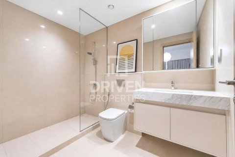 Apartment in Burj Royale, Downtown Dubai (Downtown Burj Dubai), Dubai 2 bedrooms, 91.88 sq.m. № 138770 - photo 14