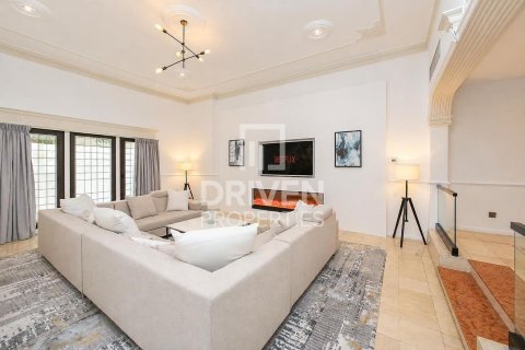 Вилла в Al Safa 2, Аль-Сафа, Дубай, 4 спальни, 2787.09м², № 138769