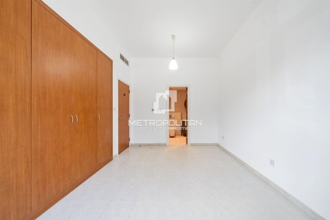 Apartment in Greens, Dubai 2 bedrooms, 128 sq.m. № 73968 - photo 17