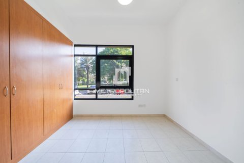 Apartment in Greens, Dubai 2 bedrooms, 128 sq.m. № 73968 - photo 13