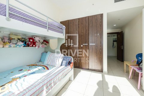 Appartement à Executive Towers, Business Bay, Dubai, 3 chambres, 169.92 m², № 140747 - photo 14