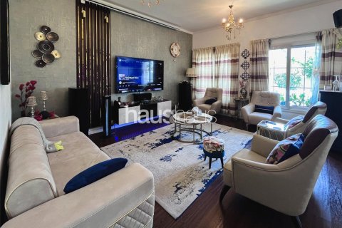 Вилла в The Springs, Дубай, 3 спальни, 251м², № 44734