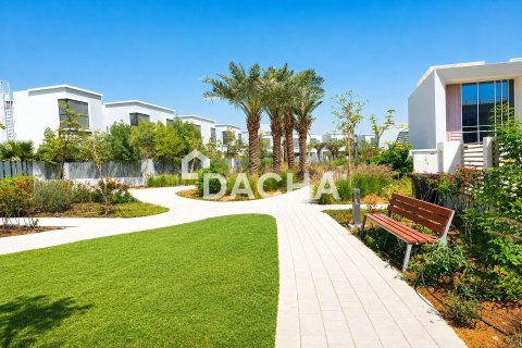 Townhouse in Rukan, Dubai 3 bedrooms, 144 sq.m. № 141373 - photo 19