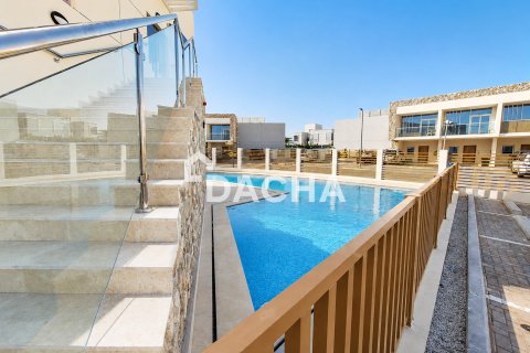 Townhouse in Rukan, Dubai 3 bedrooms, 144 sq.m. № 141373 - photo 15