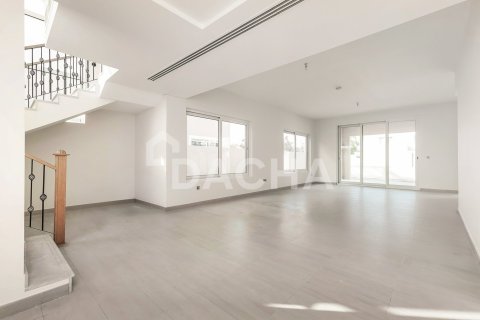 Villa in Legacy Nova Villas, Jumeirah Park, Dubai 4 bedrooms, 454 sq.m. № 141362 - photo 12