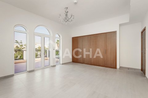 Villa in Legacy Nova Villas, Jumeirah Park, Dubai 4 bedrooms, 454 sq.m. № 141362 - photo 23