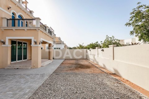 Villa in Legacy Nova Villas, Jumeirah Park, Dubai 4 bedrooms, 454 sq.m. № 141362 - photo 14