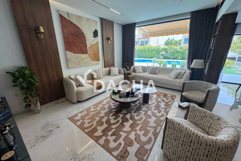 Villa in Jumeirah Village Triangle, Dubai 2 bedrooms, 250 sq.m. № 141369 - photo 11