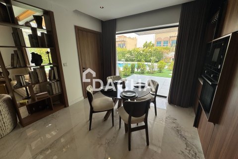 Villa in Jumeirah Village Triangle, Dubai 2 bedrooms, 250 sq.m. № 141369 - photo 15
