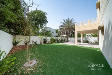 فيلا في Meadows, دبي 4 غرف نوم, 373 م² رقم 62242 - صورة 2