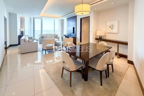 Купить квартиру в The Address Sky View Towers, Даунтаун Дубай (Даунтаун Бурдж Дубай), Дубай: 3 спальни, 200м², № 44098 - фото 2