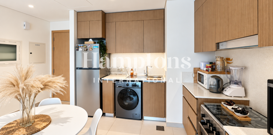 Apartamento en Dubai Creek Harbour (The Lagoons), Dubai, 1 dormitorio, 67.2618 m², № 141178