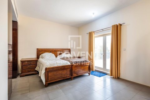 Снять в аренду виллу в Hacienda, The Villa, Дубай: 5 спален, 408.77м², № 129457 - фото 10