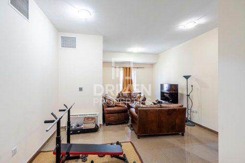 Снять в аренду виллу в Hacienda, The Villa, Дубай: 5 спален, 408.77м², № 129457 - фото 12