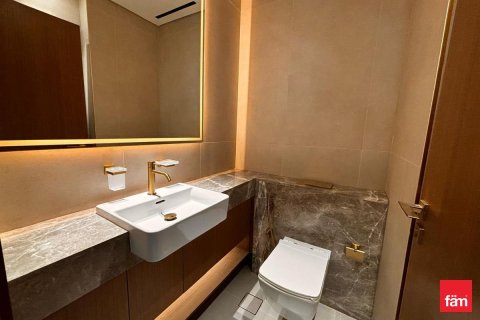 Apartment in Business Bay, Dubai 2 bedrooms, 122.3 sq.m. № 112530 - photo 8