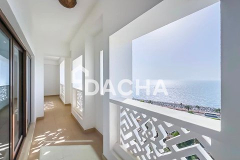 Купить квартиру в The Crescent, Пальма Джумейра, Дубай: 3 спальни, 216м², № 115678 - фото 9