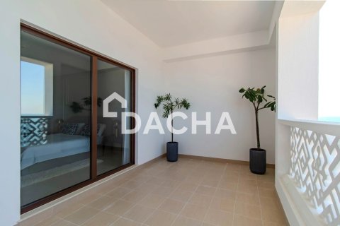 Купить квартиру в The Crescent, Пальма Джумейра, Дубай: 3 спальни, 216м², № 115678 - фото 3