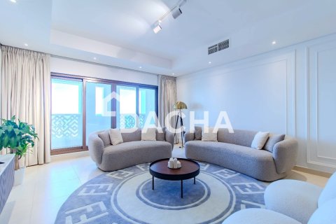 Купить квартиру в The Crescent, Пальма Джумейра, Дубай: 3 спальни, 216м², № 115678 - фото 10