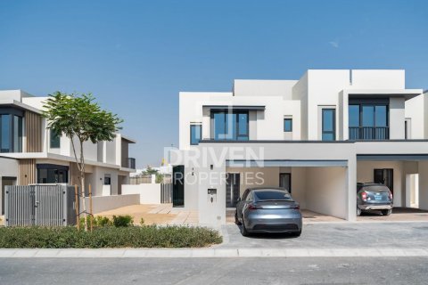 Townhouse in Jebel Ali, Dubai 4 bedrooms, 362.41 sq.m. № 142728