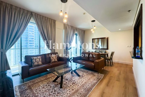 Apartment in The Views 1, The Views, Dubai 2 bedrooms, 131.45774500 sq.m. № 124487 - photo 4
