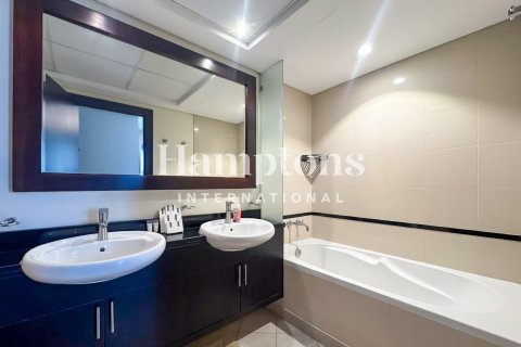 Apartment in The Views 1, The Views, Dubai 2 bedrooms, 131.45774500 sq.m. № 124487 - photo 16