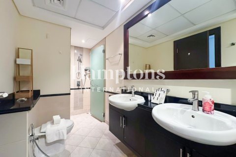 Apartment in The Views 1, The Views, Dubai 2 bedrooms, 131.45774500 sq.m. № 124487 - photo 7