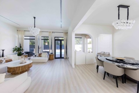 Villa à Arabian Ranches, Dubai, 4 chambres, 390 m², № 75485 - photo 4