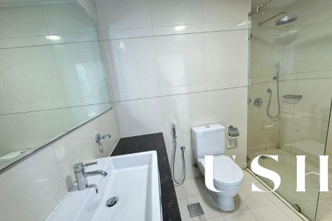 Apartment in Dubai Marina, Dubai 3 bedrooms, 201 sq.m. № 46849 - photo 13