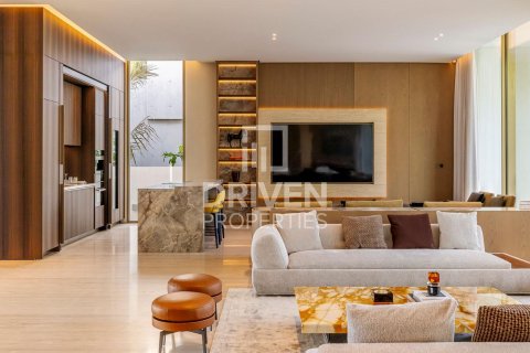 Villa in La Mer, Jumeirah, Dubai 6 bedrooms, 880.44 sq.m. № 139985 - photo 8