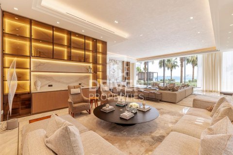 Villa in Jumeirah Bay Island, Jumeirah, Dubai 5 bedrooms, 1487.75 sq.m. № 139984 - photo 2