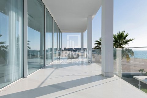 Villa in Jumeirah Bay Island, Jumeirah, Dubai 5 bedrooms, 1602.76 sq.m. № 139981 - photo 13