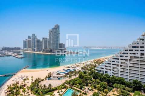 Apartment in One at Palm Jumeirah, Palm Jumeirah, Dubai 4 bedrooms, 465.72 sq.m. № 139986