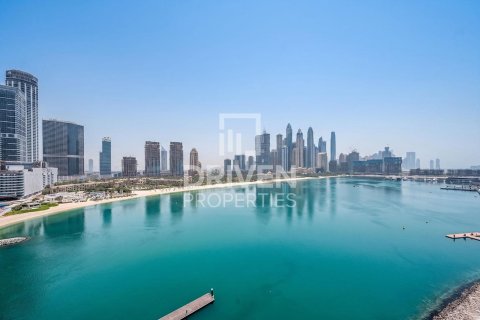 Apartamento en One at Palm Jumeirah, Palm Jumeirah, Dubai, 4 dormitorios, 465.72 m², № 139986 - foto 27