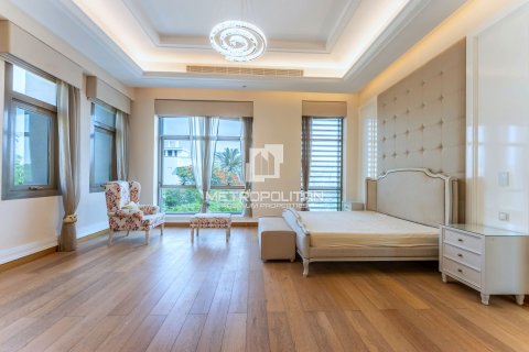 Villa in Emirates Hills, Dubai 6 bedrooms, 1750 sq.m. № 15001 - photo 19