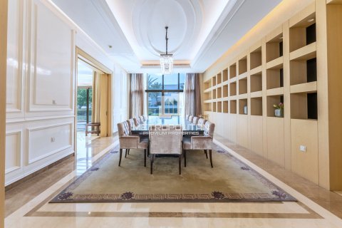Villa in Emirates Hills, Dubai 6 bedrooms, 1750 sq.m. № 15001 - photo 6