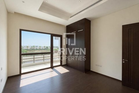 Villa in Nad Al Sheba 1, Nadd Al Sheba, Dubai 5 bedrooms, 697.42 sq.m. № 134161 - photo 25