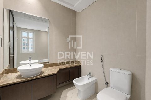 Villa in Nad Al Sheba 1, Nadd Al Sheba, Dubai 5 bedrooms, 697.42 sq.m. № 134161 - photo 18