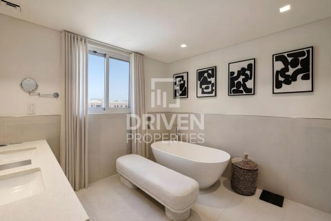 Townhouse in Jumeirah, Dubai 4 bedrooms, 263.19 sq.m. № 138282 - photo 19