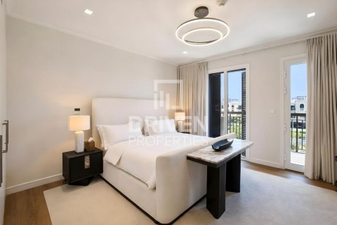 Townhouse in Jumeirah, Dubai 4 bedrooms, 263.19 sq.m. № 138282 - photo 10