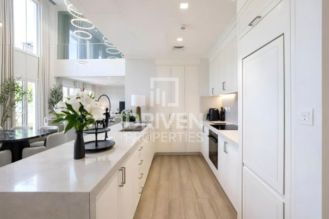 Townhouse in Jumeirah, Dubai 4 bedrooms, 263.19 sq.m. № 138282 - photo 16