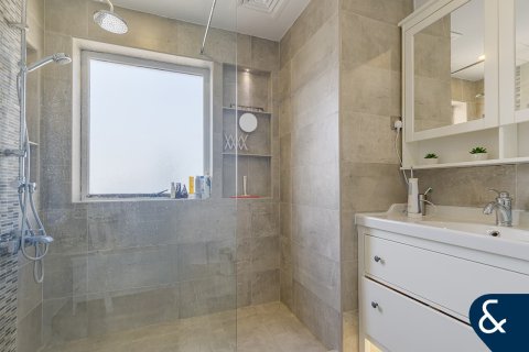 Apartment in Shams, Jumeirah Beach Residence, Dubai 2 bedrooms, 123 sq.m. № 74750 - photo 21