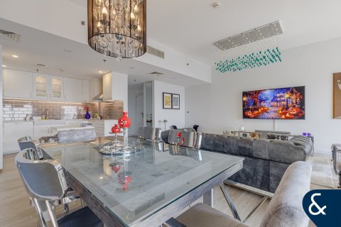 Apartment in Shams, Jumeirah Beach Residence, Dubai 2 bedrooms, 123 sq.m. № 74750 - photo 4