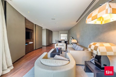 Apartment in Downtown Dubai (Downtown Burj Dubai), Dubai 1 bedroom, 93.9 sq.m. № 112835 - photo 4