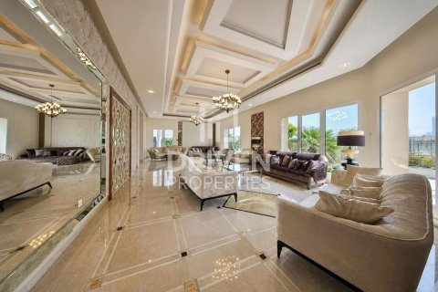 Villa in Emirates Hills, Dubai studio, 1887.98 sq.m. № 138741