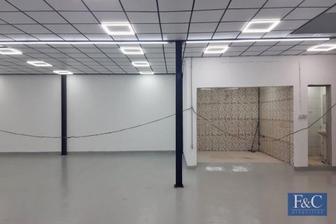 Warehouse in Al Quoz Industrial Area, Al Quoz, Dubai 460 sq.m. № 103795 - photo 4