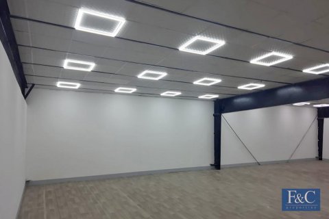 Warehouse in Al Quoz Industrial Area, Al Quoz, Dubai 460 sq.m. № 103795 - photo 12