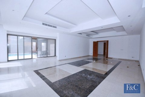 Villa in Al Warqa'a, Dubai 7 bedrooms, 1087 sq.m. № 103787 - photo 27