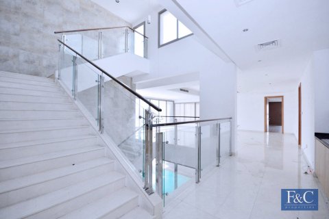 Villa in Al Warqa'a, Dubai 7 bedrooms, 1087 sq.m. № 103787 - photo 7