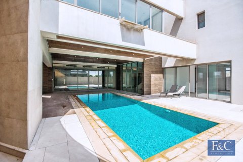 Villa in Al Warqa'a, Dubai 7 bedrooms, 1087 sq.m. № 103787 - photo 3