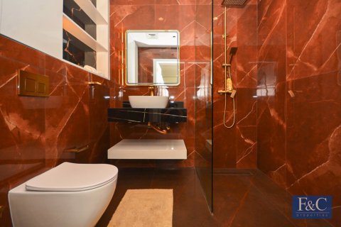 Снять в аренду квартиру в The Crescent, Пальма Джумейра, Дубай: 2 спальни, 122м², № 103786 - фото 3